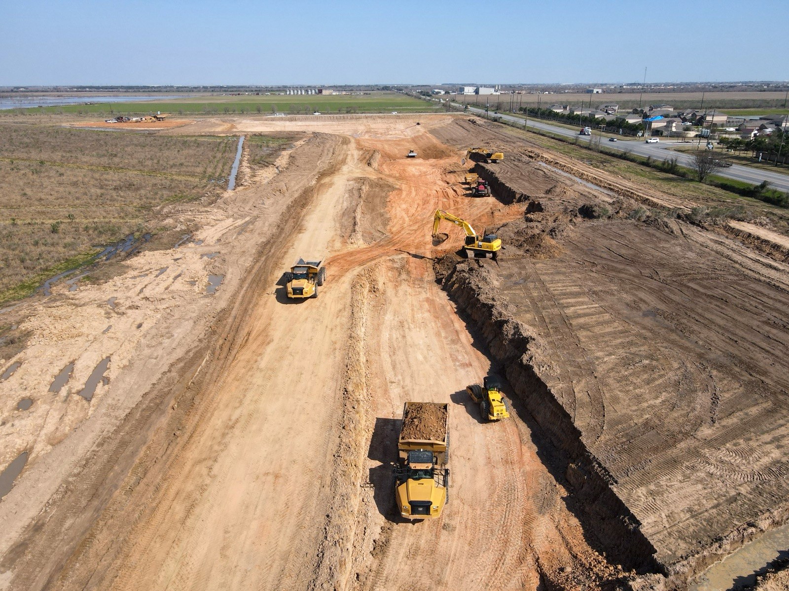 Quick access to I-10 and the Grand Parkway from Sofi Lakes in Katy
